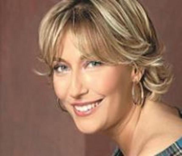 Glse Birsel Boazii mezunu.