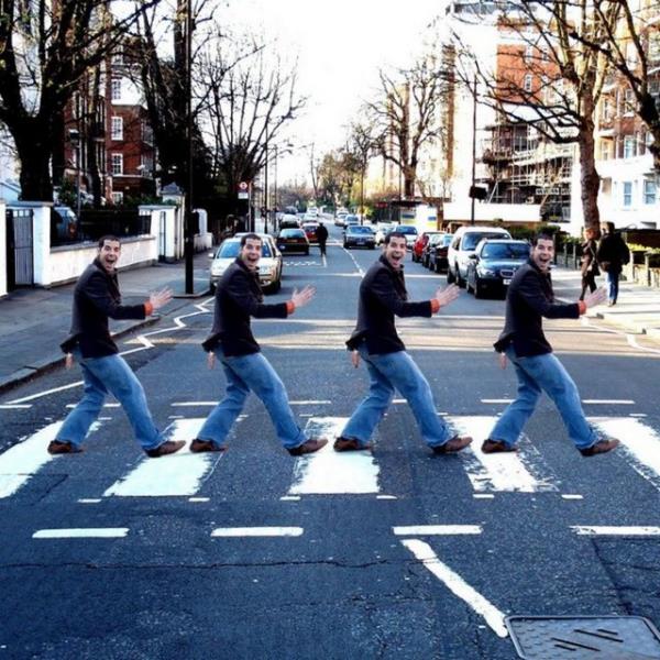 'Abbey Road'dan geiyorum' pozu
