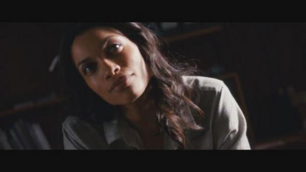 "Trans", "Trainspotting" ve "Mezarn Derin Kaz" ile ahlansa da "Milyoner" Oscar' ile daha nlenen ngiliz Danny Boyle'un biimci sinemasndan nameler deerinde.