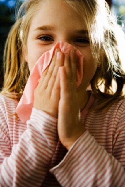 iddetli gz ve ba arsna neden olan sinzitin artmasnn en nemli sebebi ise k aylarnda kapal ortamlarda ok vakit geirilmesi.