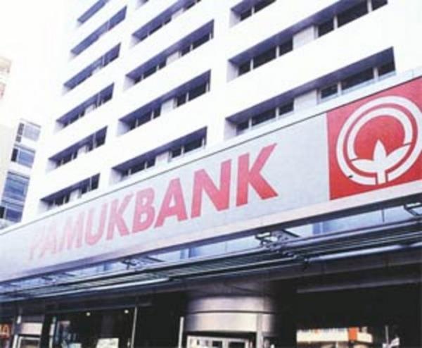 kinci byk zarar ise ukurova Grubu'nun Pamukbank'ndan geldi. Bankann ynetimine 19 Haziran 2002'de el konuldu.