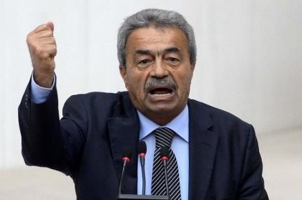 Listenin banda Cumhuriyet Halk Partisi Tunceli Milletvekili Kamer Gen var... Kamer Gen'in neden bu listeye girdiini anlatmaya gerek var m?