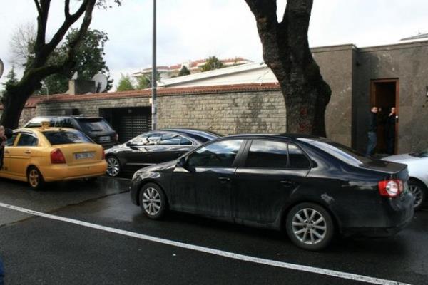 Gzaltna alnanlar arasnda Ebru Gnde'in ei iadam Reza Zarrab da bulunuyor.