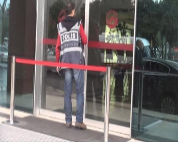 Marmaray projesine ciddi zarar verecei halde rvet karlnda baz arsalara imar ve inaat izni verilmesi de sulamalar arasnda.