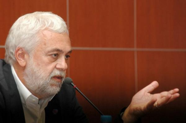 mer rndl: Vay, vay vay vay vay...   <p>Spiker Yalin etin: Hemde ne vay ! (BJK-Genler mandan)</p>