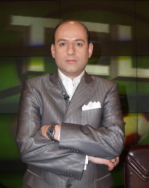 <p>Ziya engl: Benim yorumuma gre, gold o. </p>  Adnan Aybaba: Kitapta kural var, kitaba gre faul.   <p>Z..: Ben o kitaba da inanmyorum. </p>  A.A.: Olur mu abi? O zaman Ziya Abi'nin kural olur.   <p>Z..: Ben bu kural kabul etmiyorum. Kimmi bu aksiyon alann belirleyen? </p>  A.A.: FIFA belirliyor.   <p>Z..: FIFA'y da tanmyorum. Ben bu kurala karym, byle bir kural kabul etmiyorum. </p>  Serhat Ulueren: Ben de ofsayta karym o zaman!.. (Telegol)