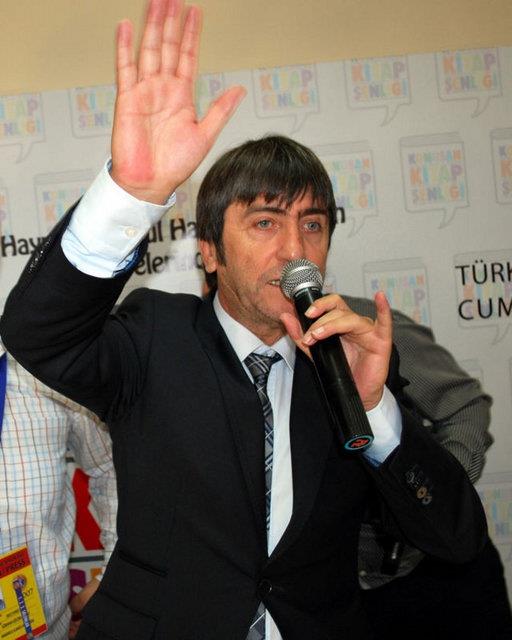 RIDVAN DLMEN "Okuyucular da benden sklmlardr artk. Her dakika ayn eyleri sylyorum, yazyorum diye."