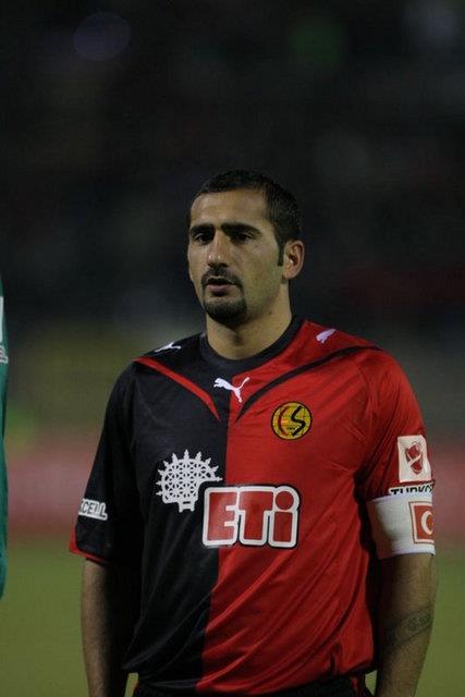 MT KARAN: "Ben futbolcu olmasaydm erkek olurdum"