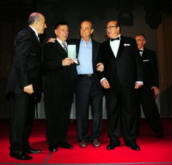 TURGAY EREN "Ben utandm Ahmet, sen de gel, sen de utan."