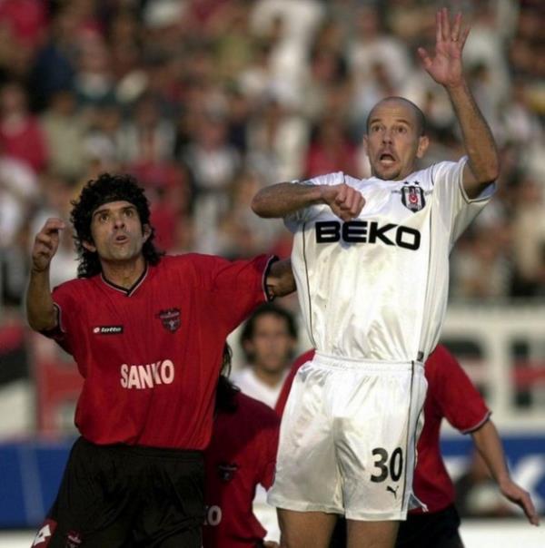 SHOW RADYO SPKER "Zago'nun kel kafasndan kayan top hz kazanyor..." (Genlerbirlii-Beikta man anlatyor)