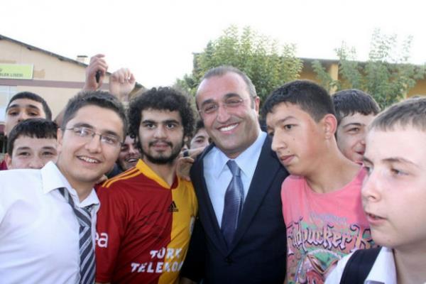 ABDURRAHM ALBAYRAK: "Almanlar iyi bir Galatasarayl, ok iyi bir Galatasarayl"