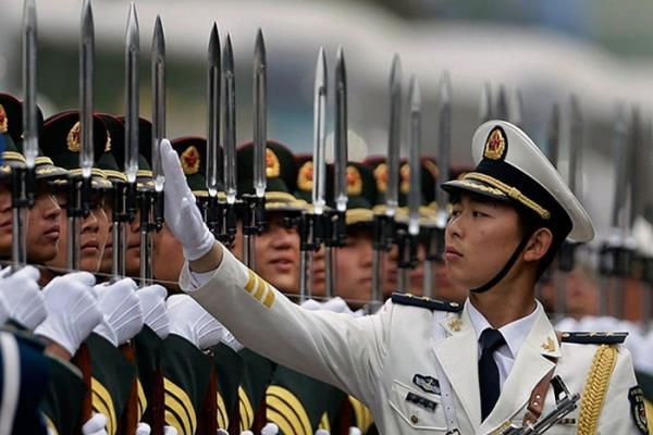 <b>3. in</b>  <p><b> Savunma btesi: 129 milyar dolar</b></p>  <b> Aktif askeri personel: 2,2 milyon</b>