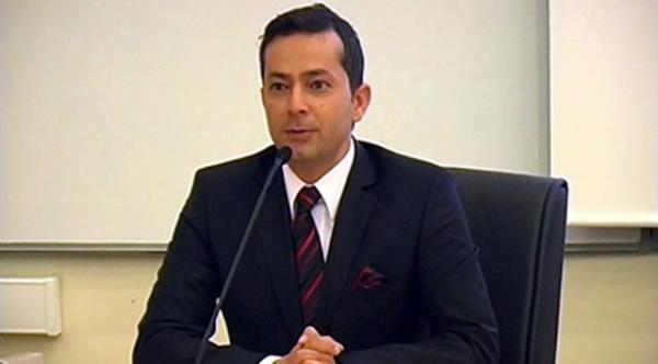 irfan deirmenci &#8207;@degirmencirfan 2 bakann olu ve bir kamu bankasnn genel mdr de gzaltna alnd bilgisi geliyor! Bu i bugne deil nmzdeki aylara damga vuracak !