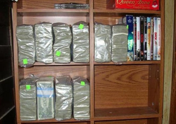 Kitaplarn tavan arasna atmak zorunda kalm