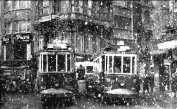 <b>Merutiyet Caddesi</b>