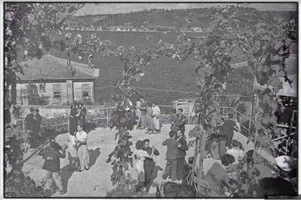 <b>Hayatn iinden - Boaza kar dans eden stanbullular</b>