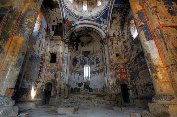 Kars: Ani Harabeleri. Fotoraf, Salih Borbozan