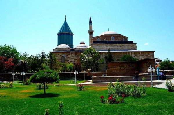 Konya: Mevlana Trbesi. Fotoraf, lknur Akpnar