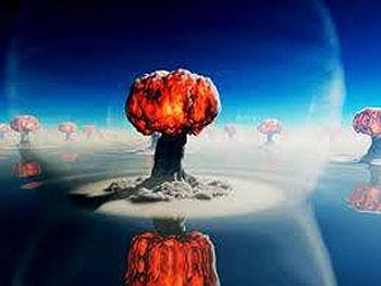 Trkiye ise buna karlk Japonya'y yanna alarak savaa girer. ABD'nin uzay sistemini hedef alan saldr, Kasm 2050'de Japonlardan gelir. Trkiye, Polonya'dan kurtulmak iin Almanya'dan yardm ister. Bu senaryonun sonu kt bitiyor. Buna gre sava Japonya, Trkiye ve Almanya'y harabeye eviriyor.