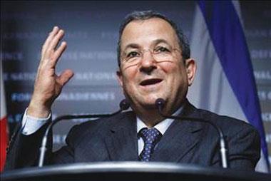 ngiliz gazetesi Daily Telegraph'a konuan srail Savunma Bakan Ehud Barak, "ran'n tesislerini 500 sivil kaypla yok ederiz" dedi. Zaten srail Cumhurbakan imon Peres de bu ayn ortalarnda srail'de yayn yapan Channel 2 televizyonuna kp, uluslararas camiann ran'n nkleer programyla ilgili sorunu askeri harekt yoluyla zme yoluna yakn olduunu sylemiti.