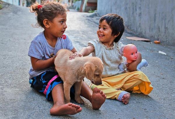 <p><b>1. Fatma Demir - Paylamak</b></p>    Yarma sponsoru Akmerkez, PAYLAMAK balkl kendi zel kategori birincisi Fatma Demir'i Kba'ya unutulmaz bir seyahat deneyimine gtrrken; kategori ikincisi Mahmut Yldrm ve ncs zgr Aksoy'a National Geographic Trkiye iki yllk dergi abonelii ile NTV yaynlar kitap seti hediye edildi.