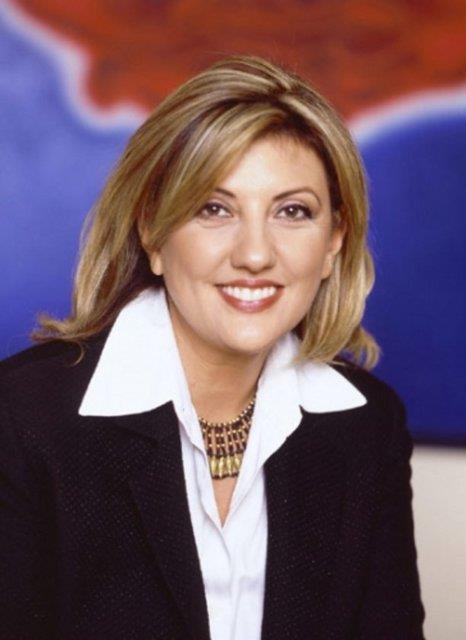 nsan vcudu bir cesettir. Ne kadar ila verirseniz verin, o cesedi canlandramazsnz. Cesede canlln ruh verir. Bunun iin manevi destek de kanseri yenmede en byk faktrdr.