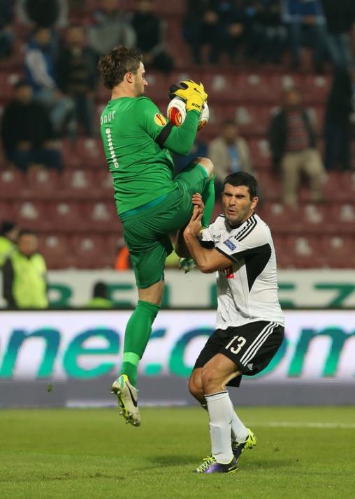 @eyupyildizz Onur ve Tolga diye bir ger�ek var bazen tek ba�lar�na tak�m oluyorlar.