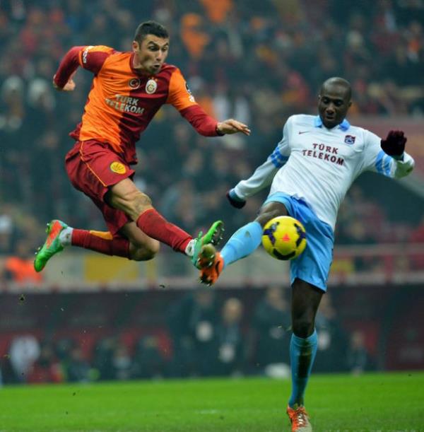 Onur, hard diskteki bilgileri de kurtarabiliyo mu acaba :s