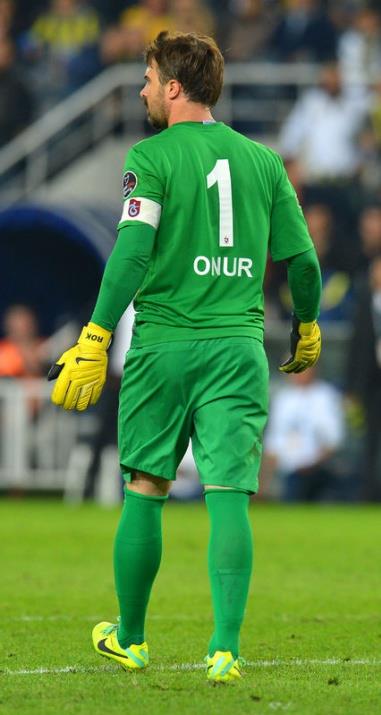 @GoktugEgemenn Bug�n onur olmnasayd� kalede 8 e giderdi ma� helal olsun onur