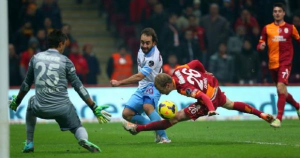 g�nayd�n. r�ya g�remedim, san�r�m onu da onur k�vrak kurtard� :@