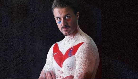 Galatasaray bug�n galibiyet kazand�, onur k�vrak ise g�n�lleri. Tebrikler T�rkiye'nin onurlu kalecisi..