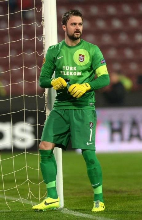 @ATLMadridTurkey Courtois seneye Chelsea'da kalacak b�y�k ihtimal. Onur'u biz mi alsak ?