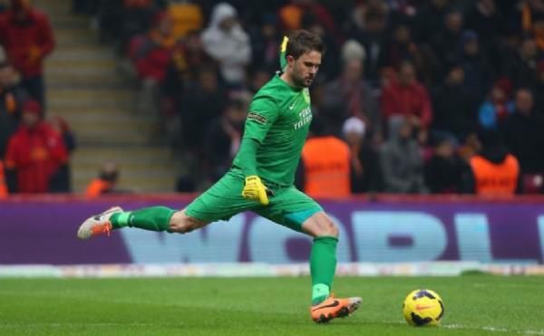 Az once telefonumu dusuruyordum onur k�vrak bunu da kurtard�