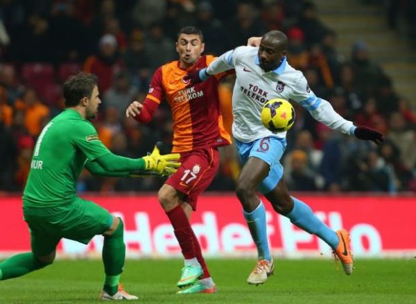 Galatasaray'�n kalesini koruyabilecek kalitede bir kaleci Onur K�vrak. Sakatl�ktan sonraki en iyi ma�� olabilir