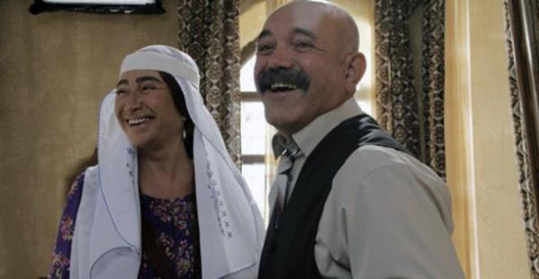 <p><b>8- Hkmet Kadn 2 (2013)</b></p>   Ynetmen: Sermiyan Midyat  <p> Oyuncular: Demet Akba, Sermiyan Midyat, Glhan Tekin, Ercan Kesal, Blent olak, Burcu Gnder </p>  1.401.665 izleyici