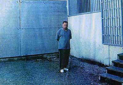 Anayasa Mahkemesinin, MT mensuplar hakkndaki ceza soruturmalarn Babakann iznine balayan dzenlemenin iptal istemini redettii kararnn da tartld ocak aynda, ayrca zm sreci kapsamnda BDP heyeti, terr rgt eleba Abdullah calan', kald mral cezaevinde ilk kez ziyaret etti.