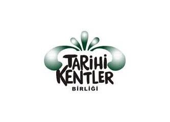 <b>Tarihi Kentler Birlii:</b> Kltr ve Sanat Kurumu olarak doal ve kltrel evre konular ile kentlerdeki kltrel mirasn korunmas ve gelecek nesillere aktarlmasnda gsterdikleri youn abalar ve kent kltr alanndaki toplumsal farkndaln artmasnda sergiledikleri baarl almalarndan dolay.