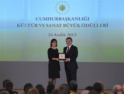 ankaya Kk'ndeki dl treninde konuan Ahmet Kaya'nn ei Glten Kaya, sanatn muhalif kimliinin, Cumhuriyet tarihi boyunca devlet makamlar tarafndan hibir zaman onaylanmadn syledi.