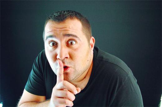 <p><b>Ata Demirer</b></p>    <b>Twitter ad:</b> @komedyieni     <p><b>Takipi Says:</b> 3 milyon 527 bin 633</p>