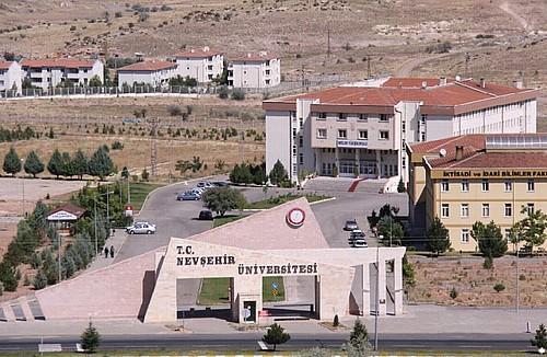 Nevehir nivertisitesi'nin adn "Nevehir Hac Bekta Veli", Siirt'in Aydnlar ilesinin adn "Tillo" olarak deitiren kanun teklifi, TBMM Genel Kurulu'nda kabul edilerek yasalat.