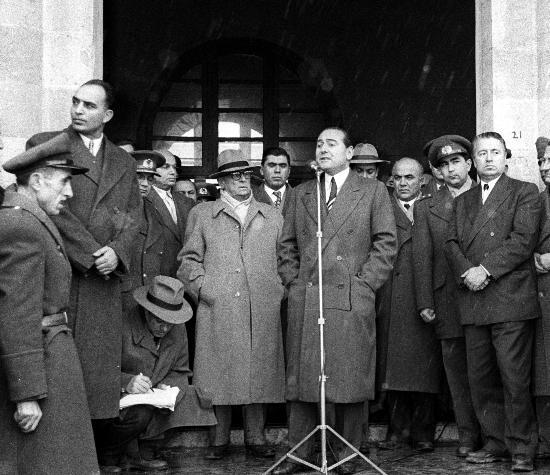BMM Hukuk Hizmetleri Bakanl, Dileke Komisyonu'nun talebi zerine, eski Babakan Adnan Menderes'in idam kararnn iptalinin mmkn olmad, ancak yarglamann yenilenebilecei ynnde gr bildirdi.