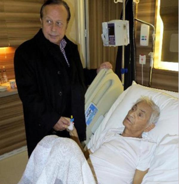 Ardndan, nl gazinolarda alt, 47 film evirdi ve birok albm yaymlad.