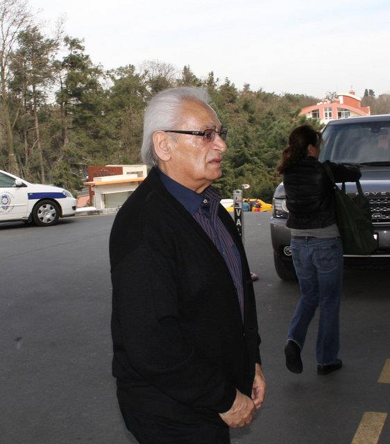 lk nce Ankara Radyosu'nda alan enses, 16 yl burada hizmet etti.