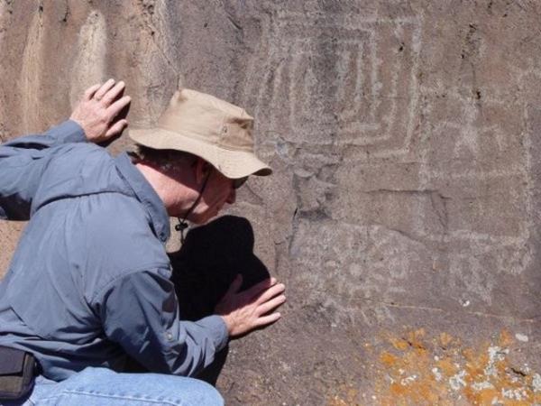 Aratrmaya dayanan, kouturma isteyen, pratik zeksn kullanabilecei ilere ynelirler ve bu alanlarda stn baarlar elde ederler. Gazetecilik, spikerlik, arkeologluk, yazarlk, reklamclk, retmenlik en baarl olduklar mesleklerdir.