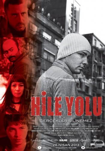 <p><b>13-Hile Yolu (2012)</b></p>   Hrant Dink suikastnn etrafnda yaananlar aklalmaz bir paranoya duygusuyla, koyu renklerin, dk temponun ve soukkanlln ne kt bir eser eliinde tanmlyor...