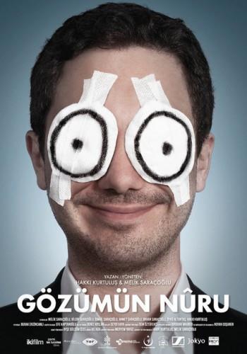 <p><b>4-Gzmn Nru (2013)</b></p>   Melik Saraolu yaad, ileri seviyesinde krle yol aan 'retina dekolman' hastaln, Hakk Kurtulu ile beraber ynettii filmde anlatyor.