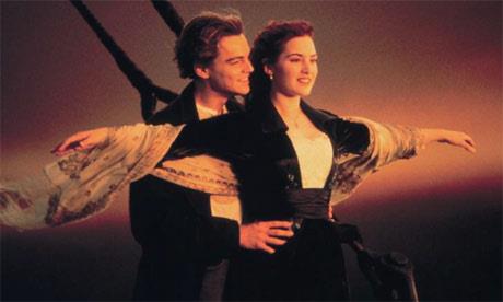 "Sen scak yatanda yal bir kadn olarak leceksin Rose, imdi deil, burda deil? Bana sz ver."   <p><b>Titanic</b></p>