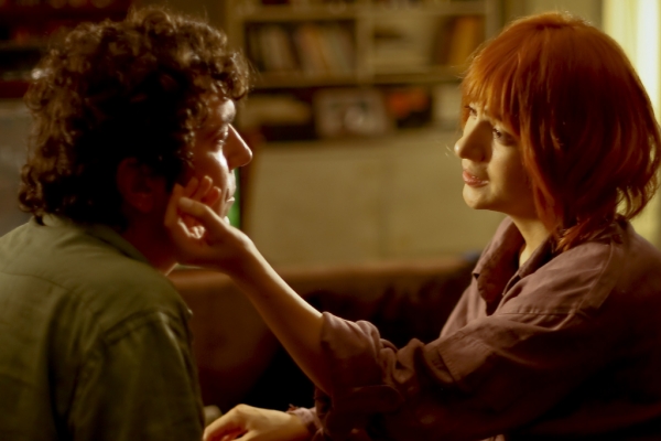 "Hi yadrgamadm yzn inan ok tandk..gnlme ho geldin sevgilim kusura bakma ortalk biraz dank"     <p><b>ncir Reeli</b></p>