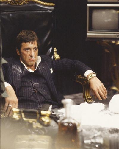 "Ben herzaman doruyu sylerim, yalan sylerken bile."  <p><b>Scarface</b></p>