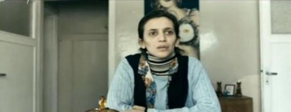 TV ekranlarnda en azndan haftada bir kez en neeli, canl ve komik haliyle grdnz bu nly bu haliyle tanyabildiniz mi...